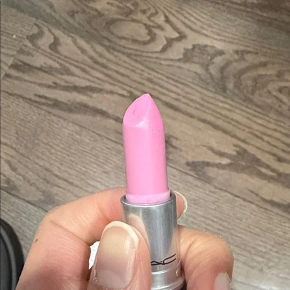 MAC Saint Germain Lipstick - Picture 3 of 4